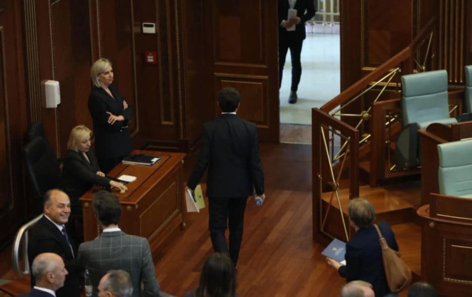 Dështon seanca konstituive në Kuvendin e Kosovës 