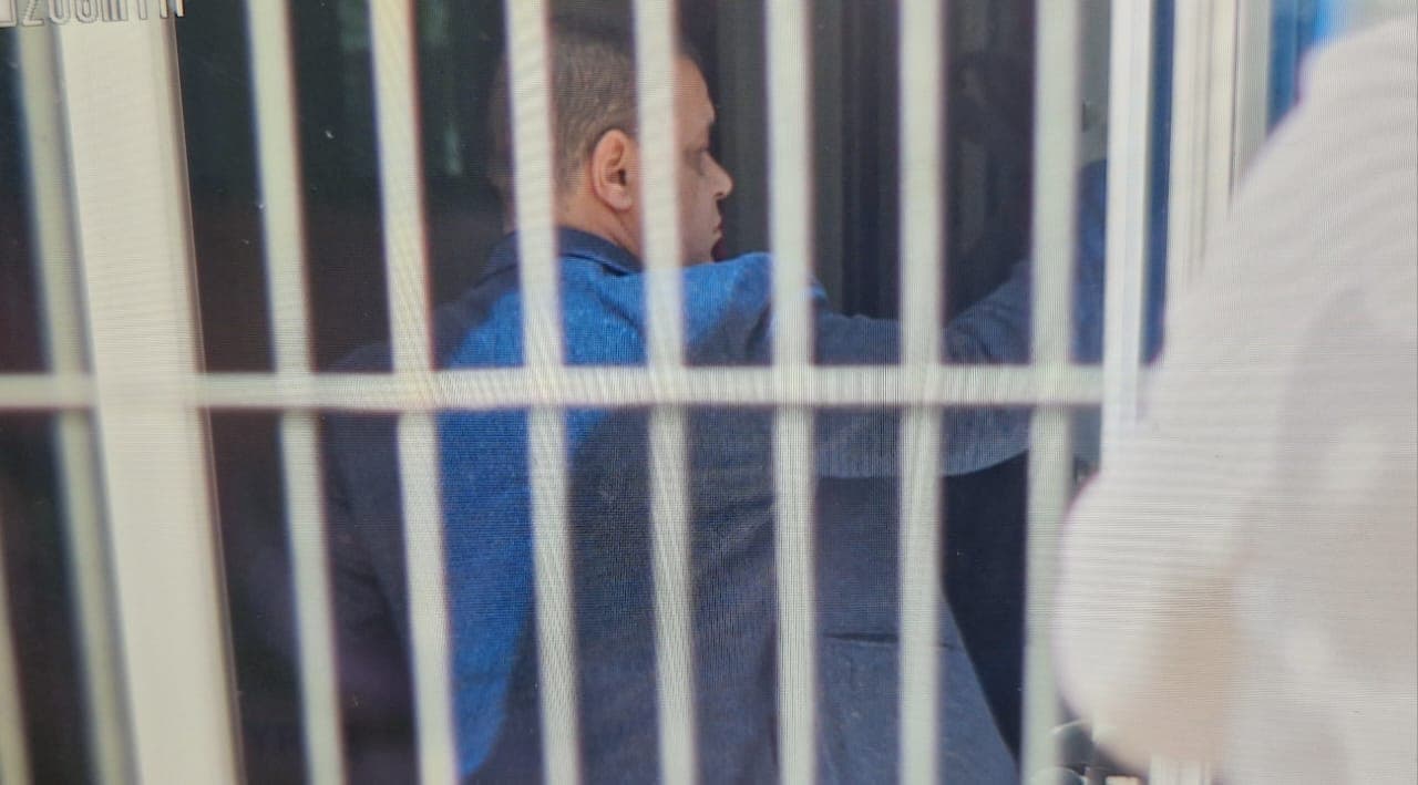 Në SPAK administratori i UKE Elbasan/ Oficerët e BKH thyen derën për kontroll banese, dyshime për lidhje me grupin e Suel Çelës (VIDEO)