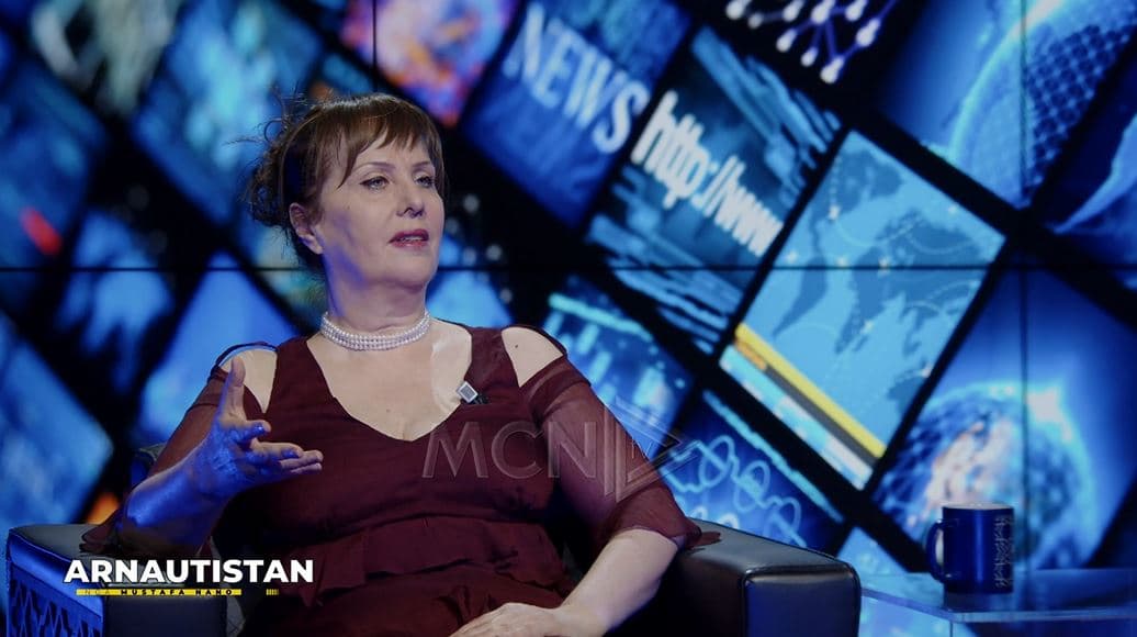 Raporti i publikut me median, Komnino e krahason me eksperimentin e qenit të Pavlovit (VIDEO) 