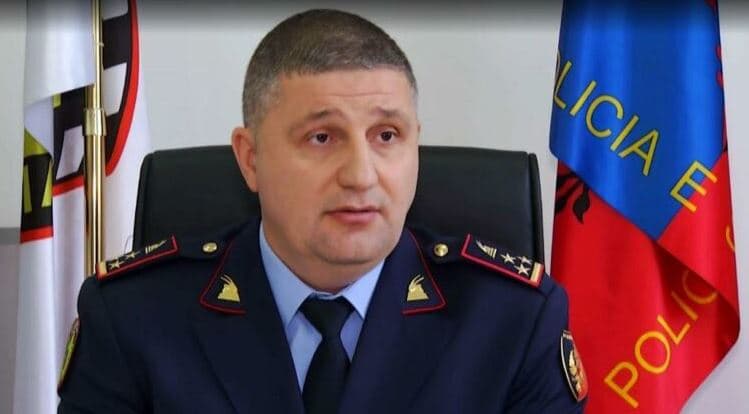 Korrupsion dhe shpërdorim detyre / Arrestohet në flagrancë drejtuesi i Policisë Rrugore në Tiranë, Roven Zeka