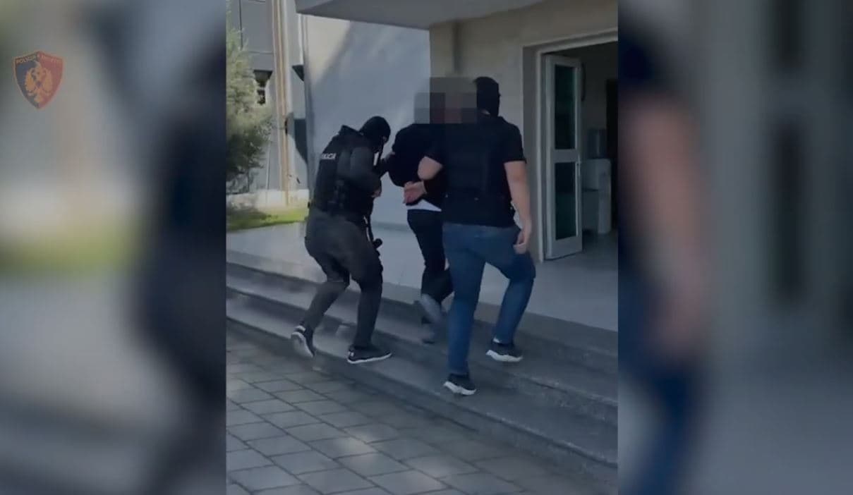 Pjesë e organizatës që trafikoi 130 kg kokainë në Itali, kapet në Lushnjë i dënuari me 24 vjet burg