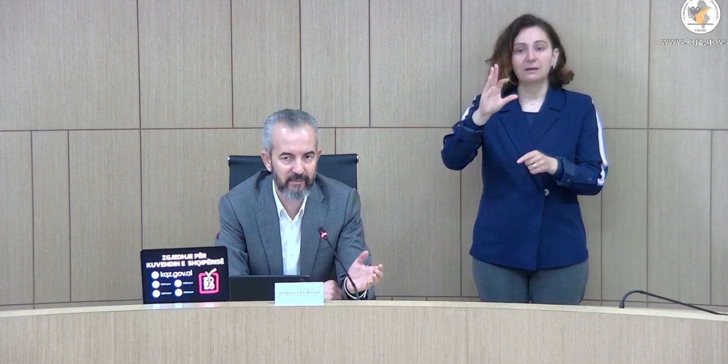 Vota e diasporës/ Celibashi: 21 mijë zarfe nuk janë shpërndarë akoma