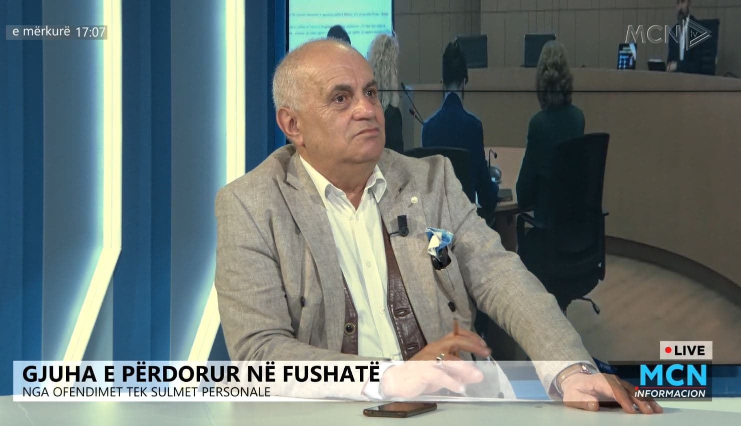 Fuga: Politika është spektakolarizuar dhe kthyer në argëtim. Është bjerrur besimi publikut 