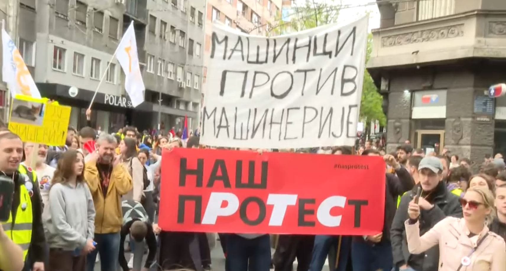Studentët serbë kërkojnë zgjedhje të parakohshme parlamentare