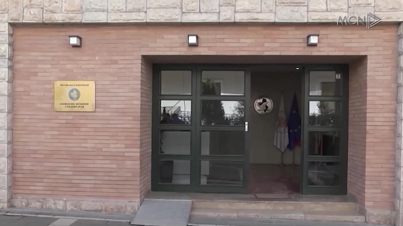 “Shurdh, i verbër, autik e çyryk” / Vëzhguesit vendorë: Fushata zgjedhore, denigruese dhe jo etike (VIDEO)