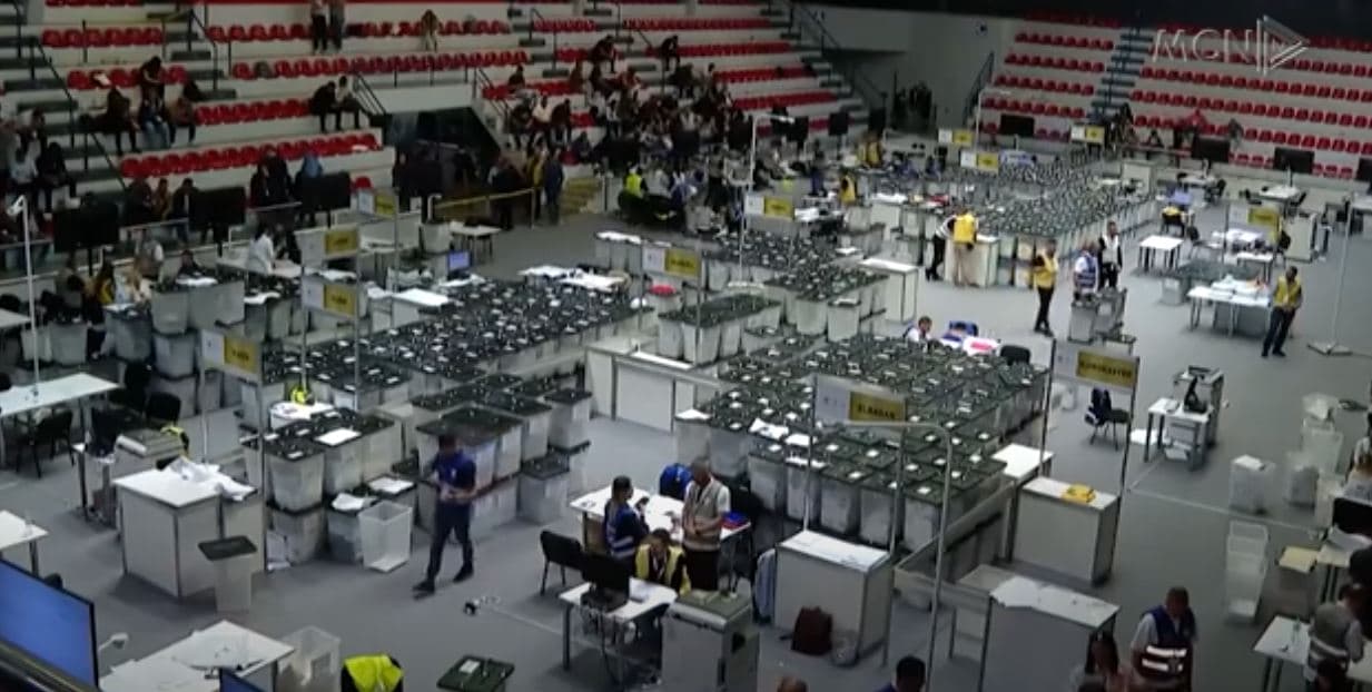Diaspora “fut” Xhaçkën në kuvend, 2 vota më shumë se Gjylametit (VIDEO)
