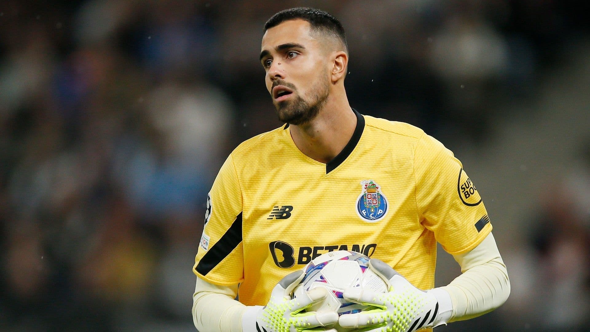 Diogo Costa, afër Milanit