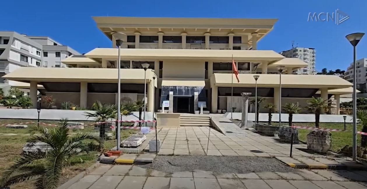 Hamami i Durrësit hap dyert/ Një pasuri historike në jetën turistike të qytetit (VIDEO)