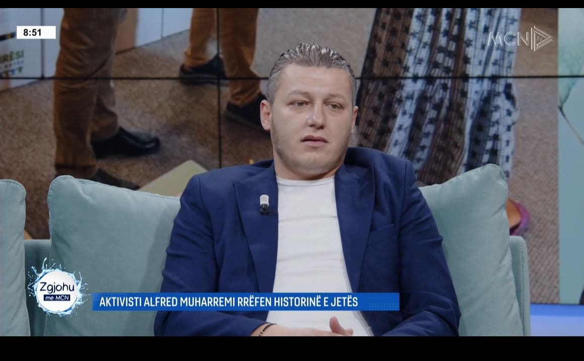  20 Maji, Dita Kombëtare e Jetimëve/ Alfred Muharremi rrëfen historinë e jetës: Para tetë muajsh u takova me prindërit biologjikë