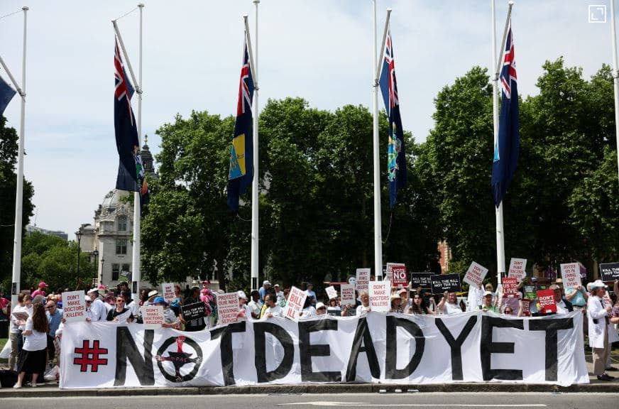 Britania i thotë “Po” vetëvrasjes së asistuar