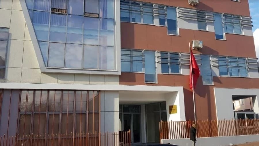 Produkt i aktivitetit kriminal në Belgjikë, sekuestrohet restoranti dhe hoteli i një personi në Cërrik