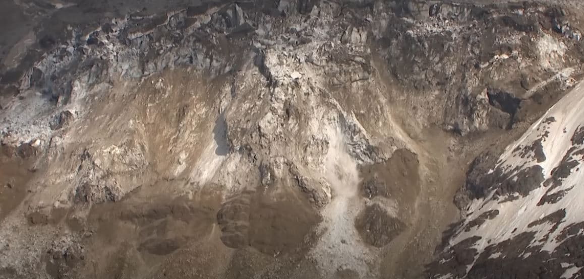 Shembet masivi i akullnajës në Zvicër, shkatërrohet fshati poshtë saj (VIDEO)