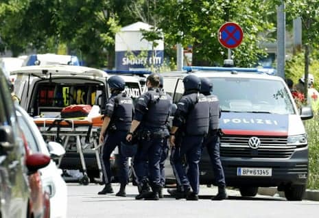 Masakër në një shkollë në Graz të Austrisë, raportohet për 10 të vdekur 