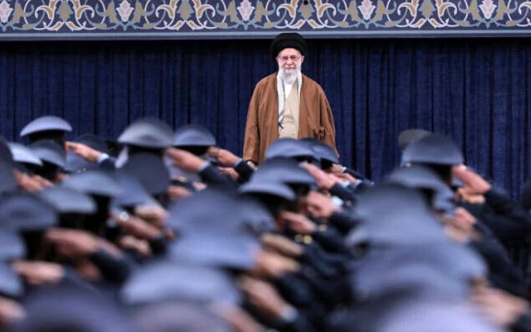 Përplasja Izrael-Iran/ Khameini në bunker nëntokësor në verilindje të Teheranit