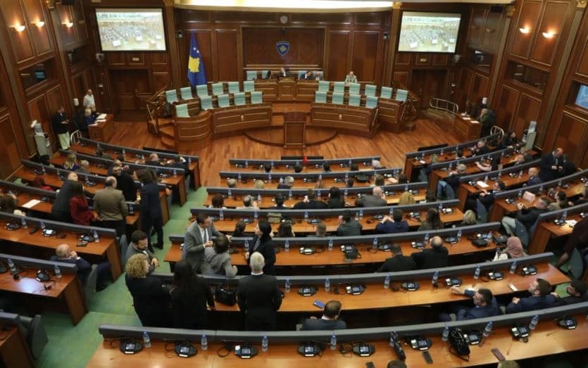 Konstituimi i Kuvendit në Kosovë dështon për herë të 18-të