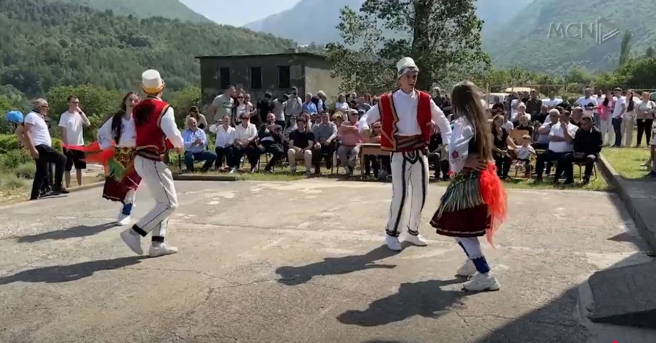 Dita kulturore festohet në Selitë/ Banorët e fshatit në Mirditë sfidojnë braktisjen (VIDEO)