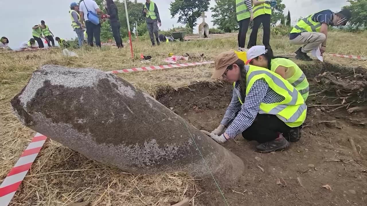 Zbulimi i rrallë në Divjakë / Gjendet bazilika nga epoka ilire (VIDEO)