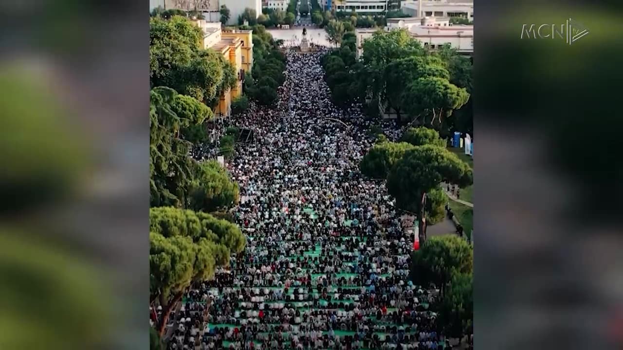 Myslimanët kremtojnë Kurban Bajramin / Myftiu Halluni thirrje të rinjve: Mos u largoni! (VIDEO)
