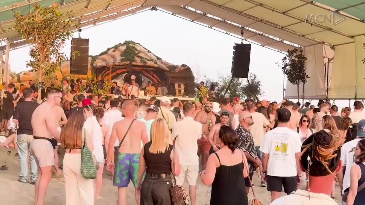Festivali UNUM "ndez" Shëngjinin / Turistët të kënaqur: Gjithçka e mirëorganizuar! (VIDEO)
