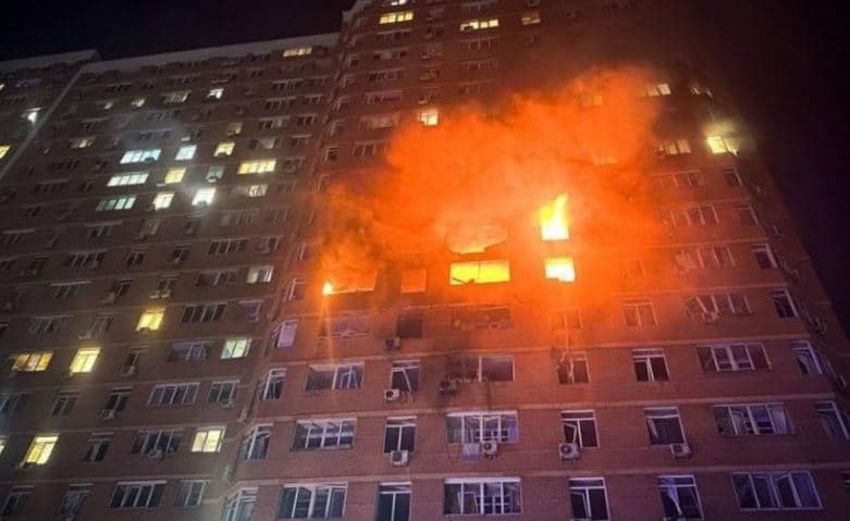 Rusia sulmon me dron një ndërtesë në Odessa, raportohen të vdekur dhe të plagosur