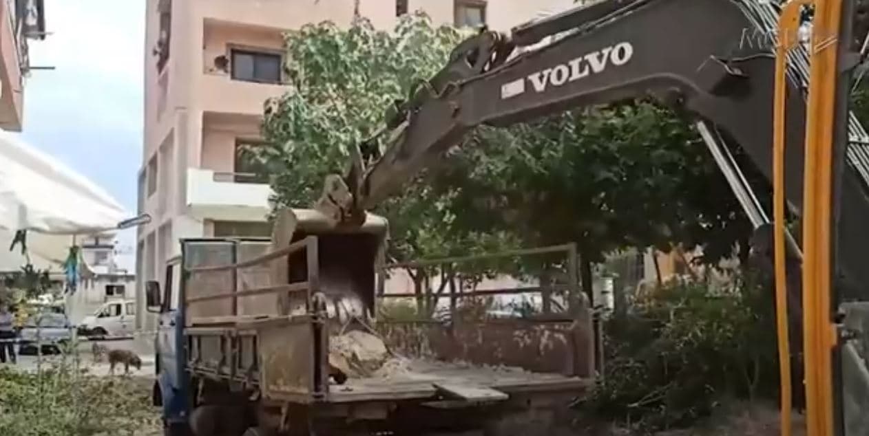 IKMT në “luftë” me tendat, lirohen disa trotuare në Laç dhe Vlorë (VIDEO)