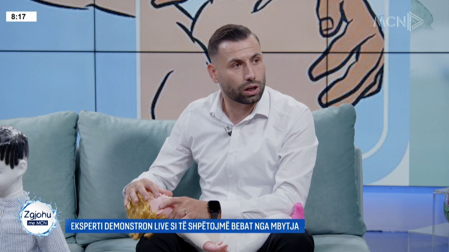 Pedagogu i infermierisë shpjegon se si mund të shpëtojmë fëmijët nga mbytja prej trupave të huaja 