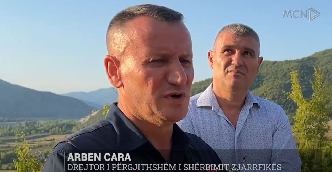 Vijon të jetë aktiv zjarri në Skuraj/ 50 forca të bashkisë Kurbin dhe 30 ushtarë në terren (VIDEO)