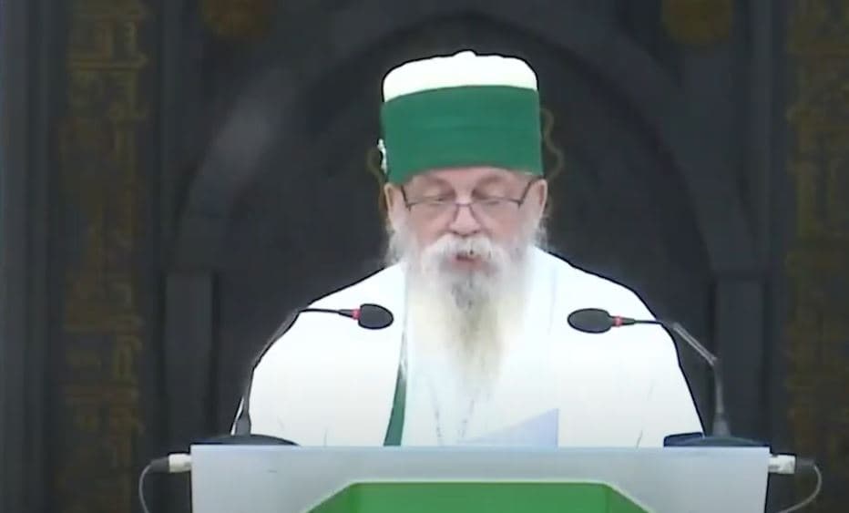 Bektashinjtë festojnë Ditën e Ashures/ Baba Mondi: Lutemi qe bota të gjejë paqen! (VIDEO)