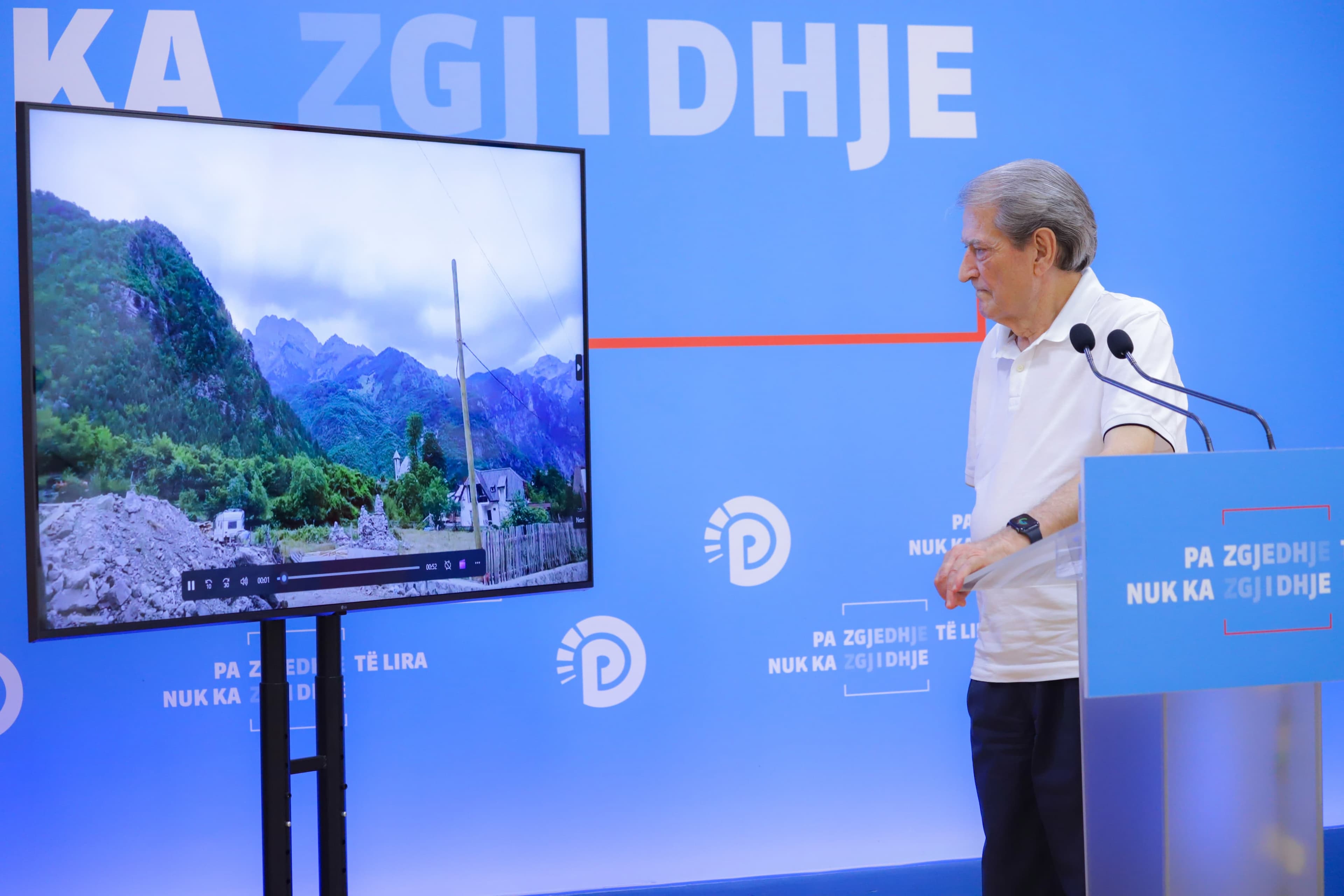 Thethi/ Berisha: Asnjë ndërtesë e prishur nuk është në zonën e mbrojtur, të gjitha në zonën urbane