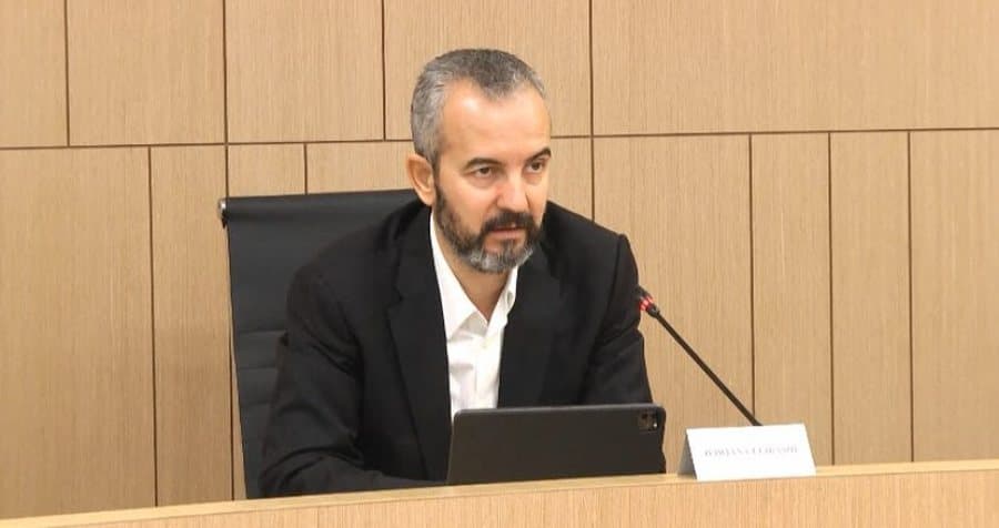 Përplasja Lapaj-Shabani/ KQZ i jep mandatin e deputetes Kleana Xhuvelit 