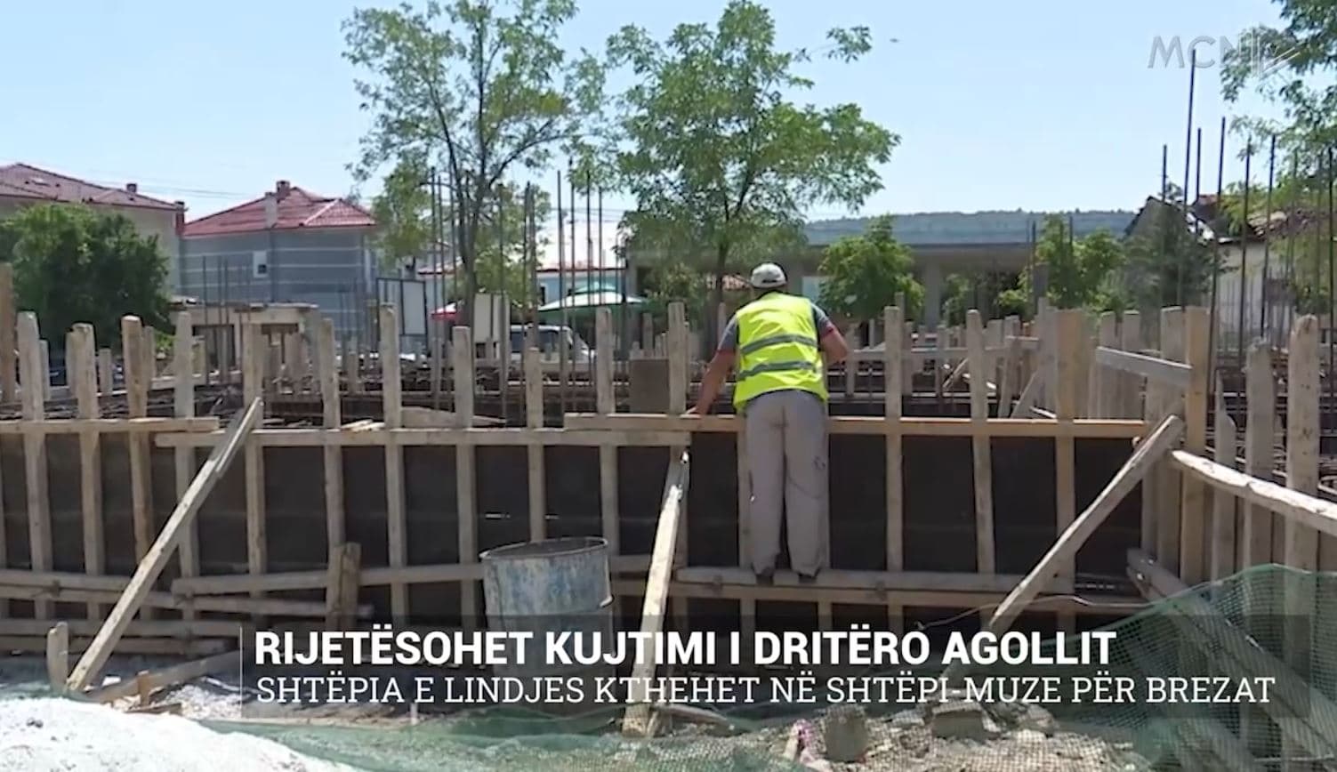 Rijetësohet kujtimi i Dritëro Agollit/ Shtëpia e lindjes kthehet në shtëpi-muze për brezat (VIDEO)