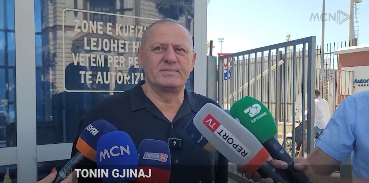 9 marinarë të bllokuar në Durrës, Gjinaj: Duhet të ndërhyjnë institucionet (VIDEO)
