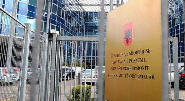 Nis seanca për dosjen “Partizani”/ Berisha nuk paraqitet, zv.kryetari i GJKKO nuk pranon dorëheqjen e Elsa Ullirit
