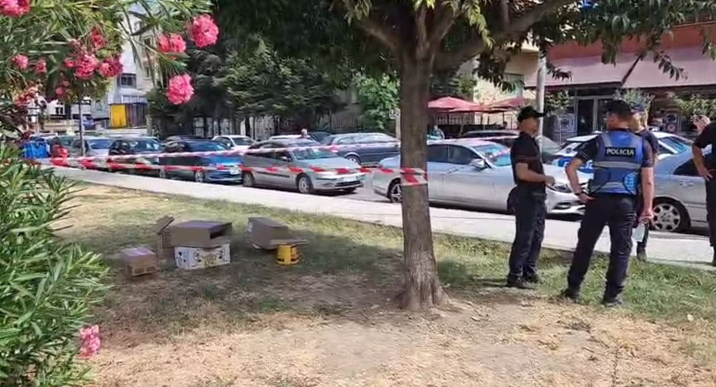 Durrës, plagoset me thikë një i moshuar