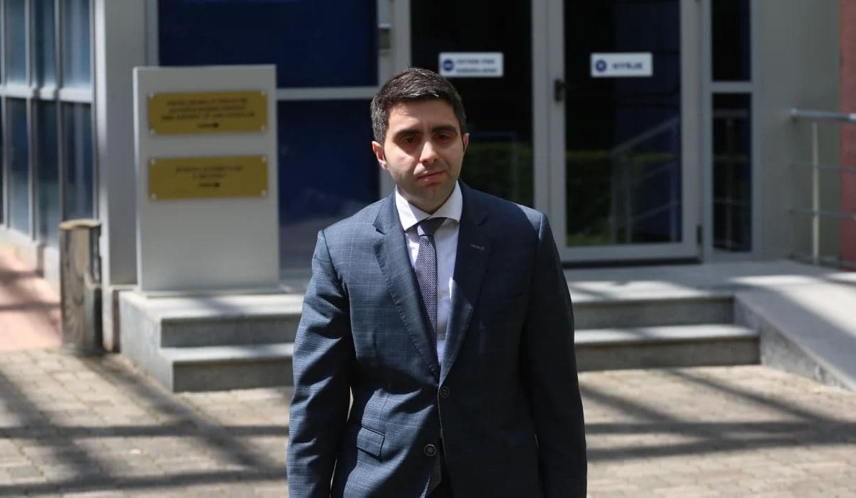 Hetimet ndaj Jonaid Myzyrajt/ Zbardhen komunikimet e anëtares së Komisionit të Prokurimeve Publike: Firmosëm ne