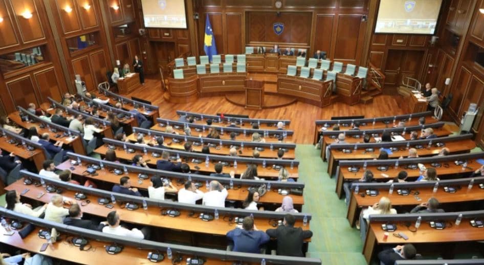 Dështon për herë të 53-të konstitumi i Kuvendit të Kosovës, sot në mbrëmje mundësia e fundit 