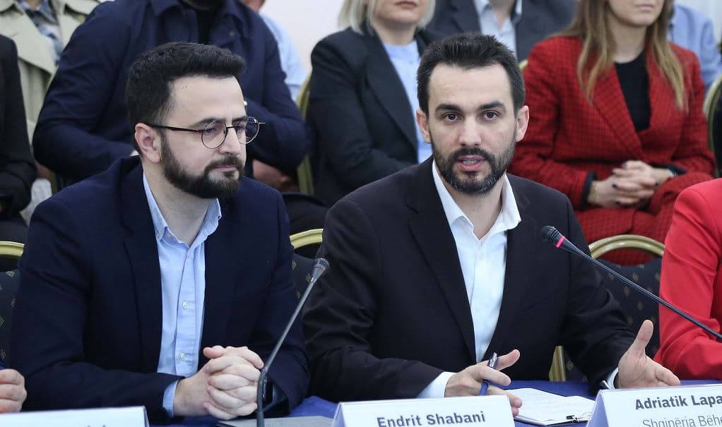 Lapaj sulmon Shabanin: Ti dhe daja yt s’do merrni mandat! Qameti do më ndaloni mua të shkoj në Parlament 