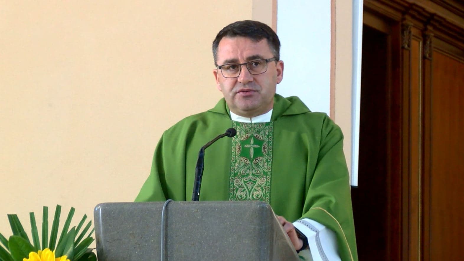 “Duhet dialog, jo ndëshkim”/ Famulltari i Shkodrës, thirrje qeverisë për Thethin
