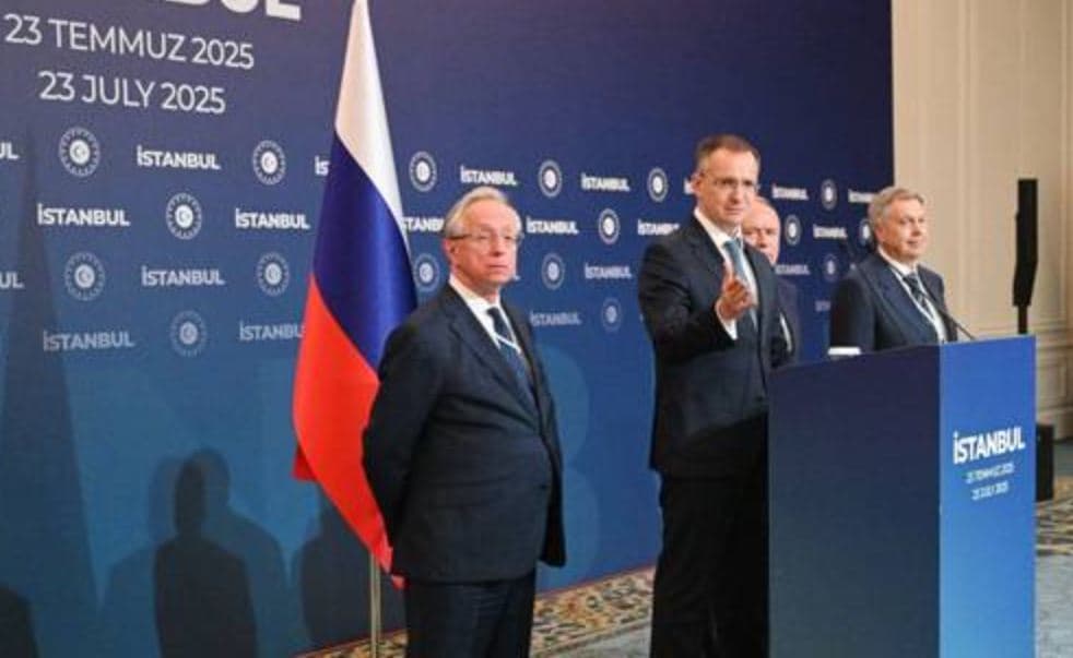Negociatori rus përcakton kushtet për takimin Putin-Zelensky