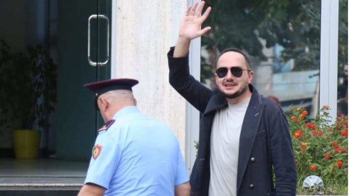 Dy muaj para përfundimit të dënimit, gjykata liron Ervin Salianji (VIDEO)