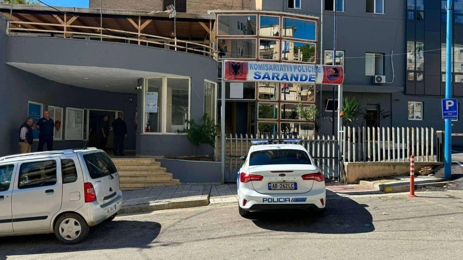 U konfliktuan me sende të forta në shëtitoren e Sarandës, shpallen në kërkim 5 italianë