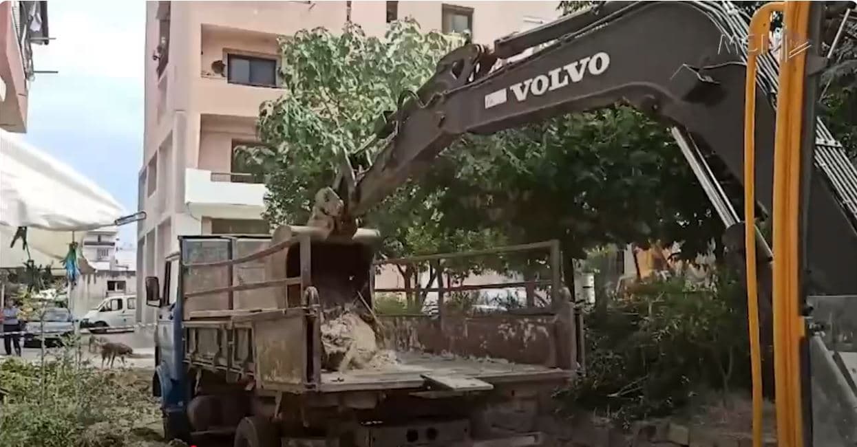 IKMT në “luftë” me tendat/ Lirohen disa trotuare në Laç dhe Vlorë