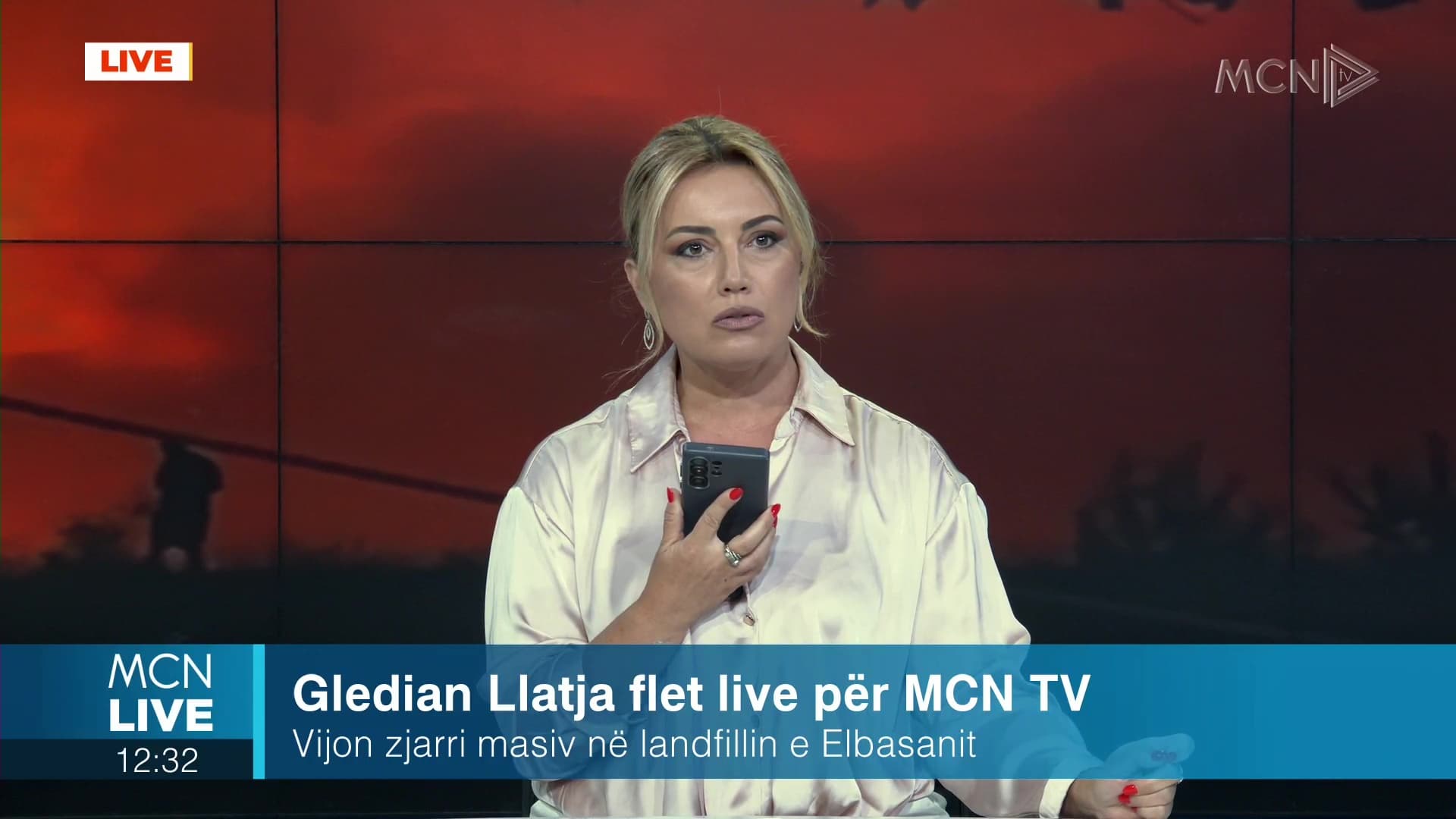 Zjarri në landfillin e Elbasanit/ Llatja për MCN Live: Po e përballojmë me sukses, u përhap menjëherë nga temperaturat e larta dhe era