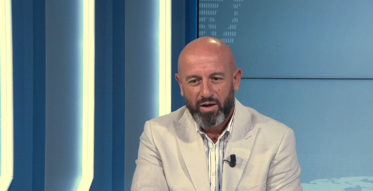 Bregu: Salianji nuk mund t’i dalë para Berishës pa lejen e tij. Ka fituar aksione në PD pas daljes nga burgu (VIDEO)