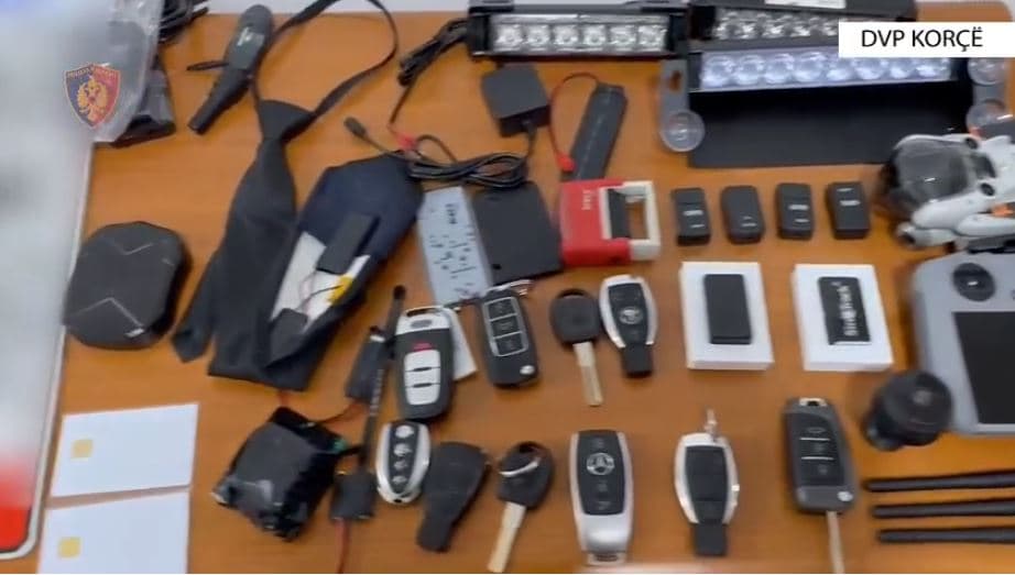 Financonin dhe organizonin kultivimin dhe trafikimin e kanabisit në Maliq, 2 të arrestuar dhe 2 në kërkim