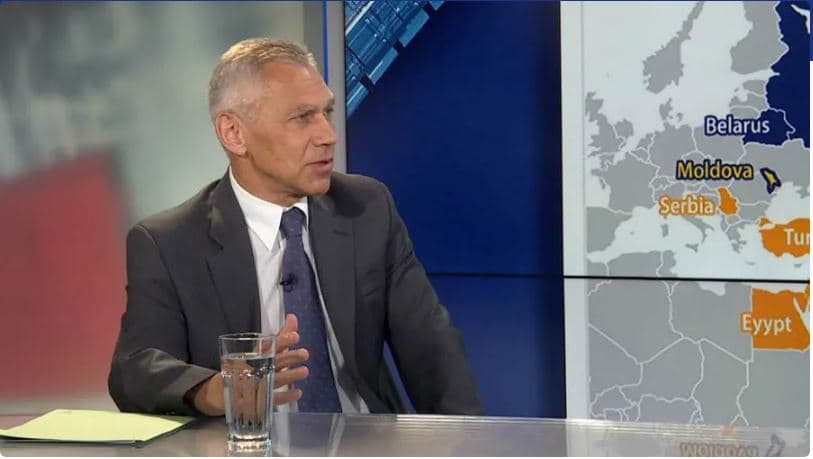 Ambasadori rus në Beograd: Perëndimi kërkon ta zëvendësojë Vuçiçin me një politikan të dobët të kontrolluar nga BE-ja