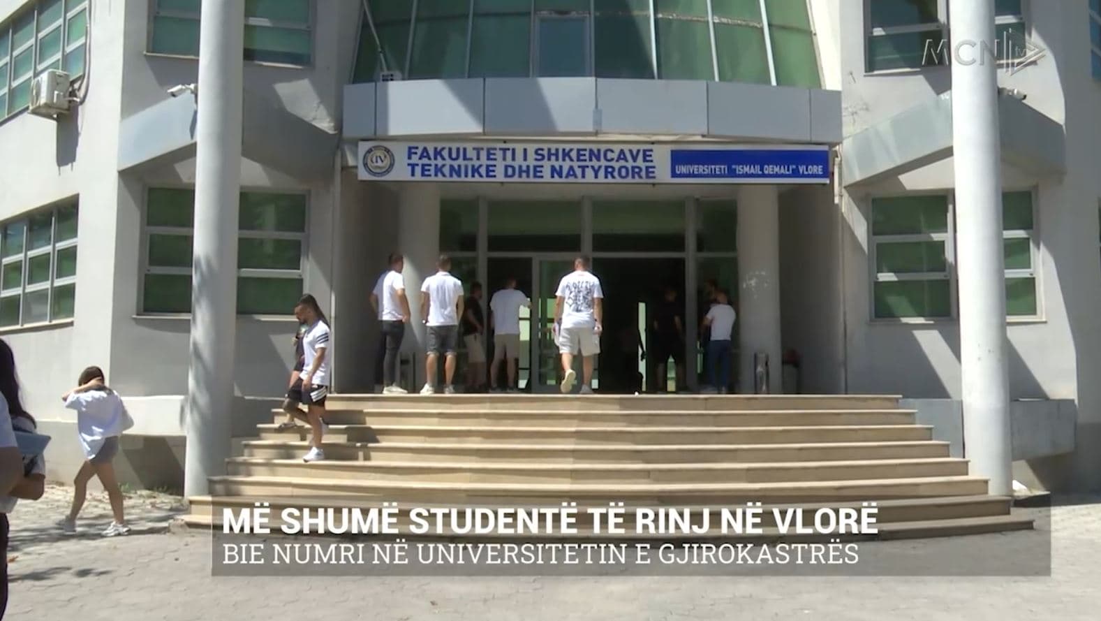 Më shumë studentë të rinj në Vlorë/ Bie numri në universitetin e Gjirokastrës (VIDEO)