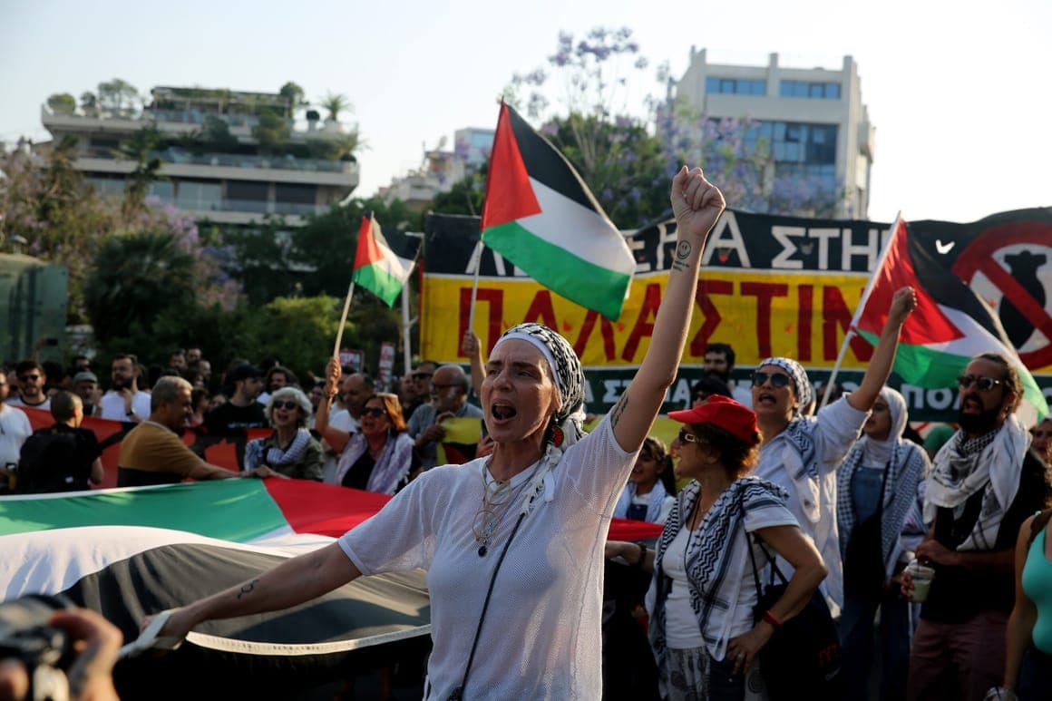 Protestat pro Palestinës, Izraeli evakuon stafin e ambasadës në Athinë