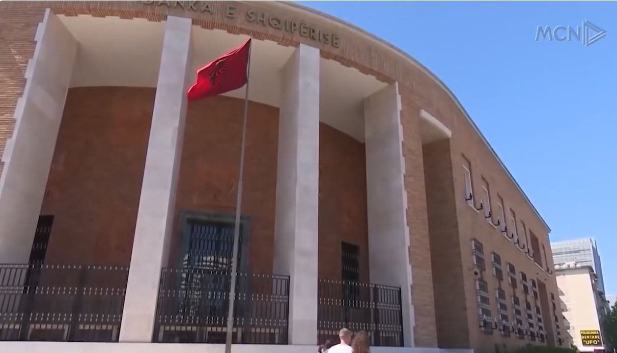 Bien çmimet në Evropë/ Inflacioni në rënie në Eurozonë (VIDEO)