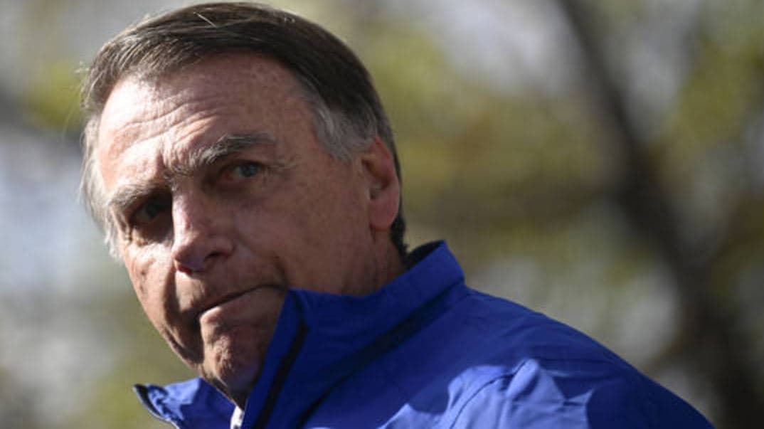 Gjykata Supreme e Brazilit vendos "arrest shtëpiak" për ish-Presidentin Bolsonaro